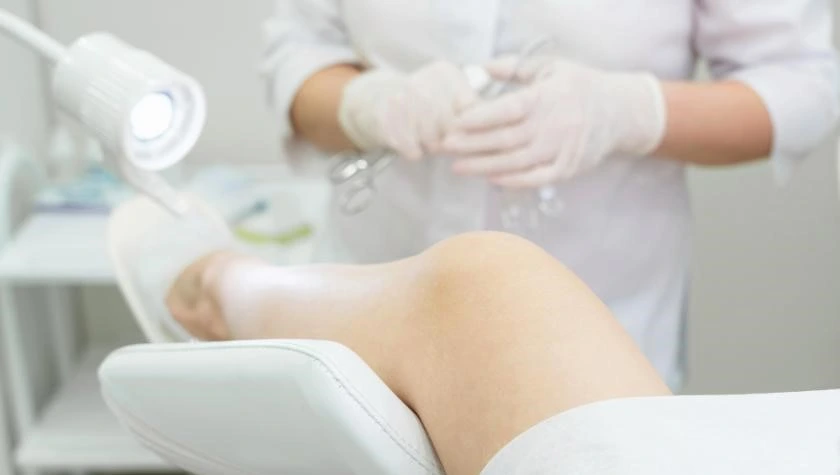 عمل تنگ کردن واژن با لیزر بهتر است یا جراحی؟
